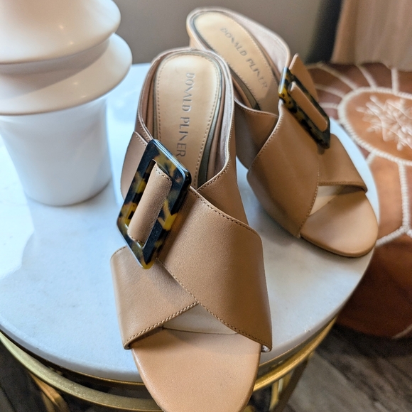 Donald J Pliner chunky heels size 8.5 - Picture 2 of 7